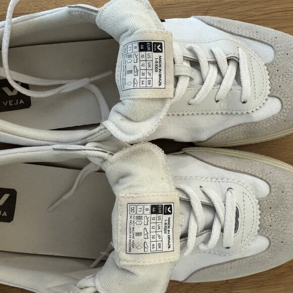 VEJA Size 12 VOLLEY CANVAS WHITE BLACK - Picture 5 of 5